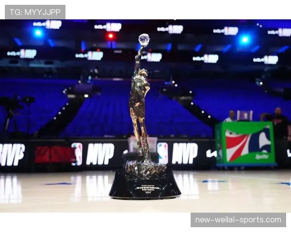 古力奖杯摆一堆，手机里竟然全是家常照——我对冠军的消费观一下子好奇起来